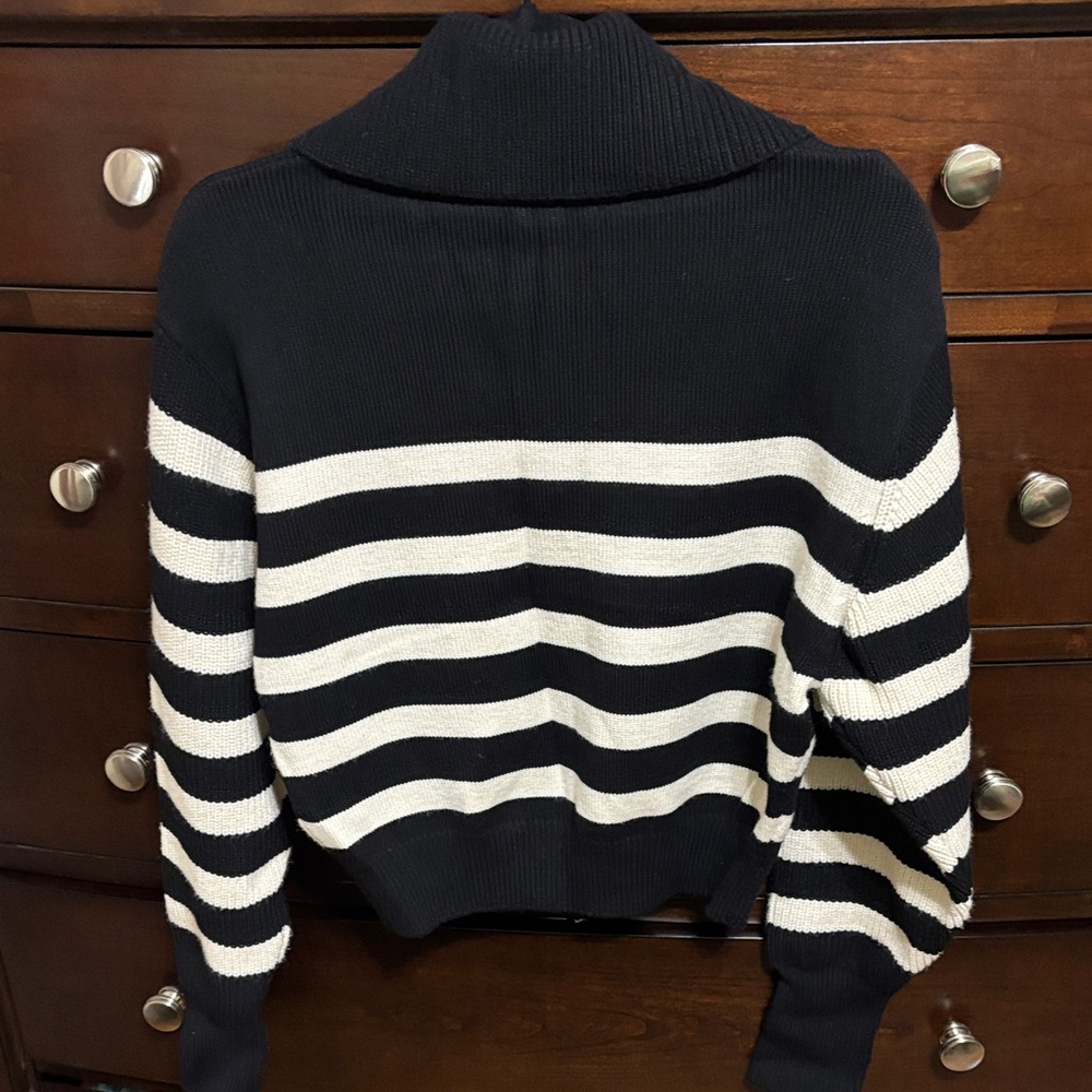 New Zara Black and Cream Striped Crop Cowl Sweater - Picture 3 of 8